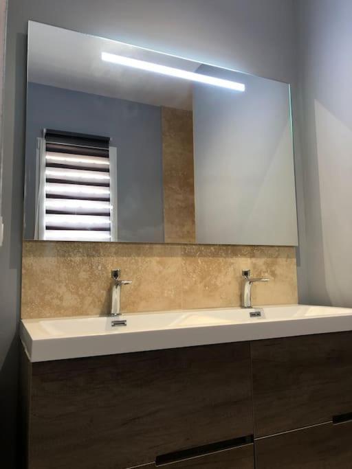 Superbe Villa Neuve A 5 Mn Du Centre Saint-Rémy-de-Provence Zewnętrze zdjęcie