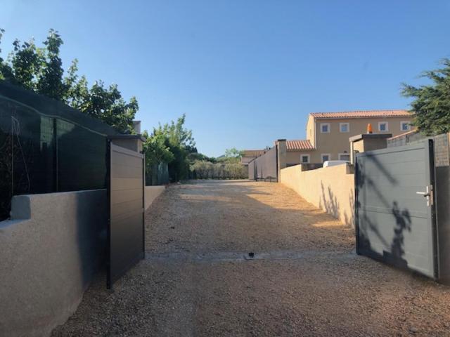 Superbe Villa Neuve A 5 Mn Du Centre Saint-Rémy-de-Provence Zewnętrze zdjęcie