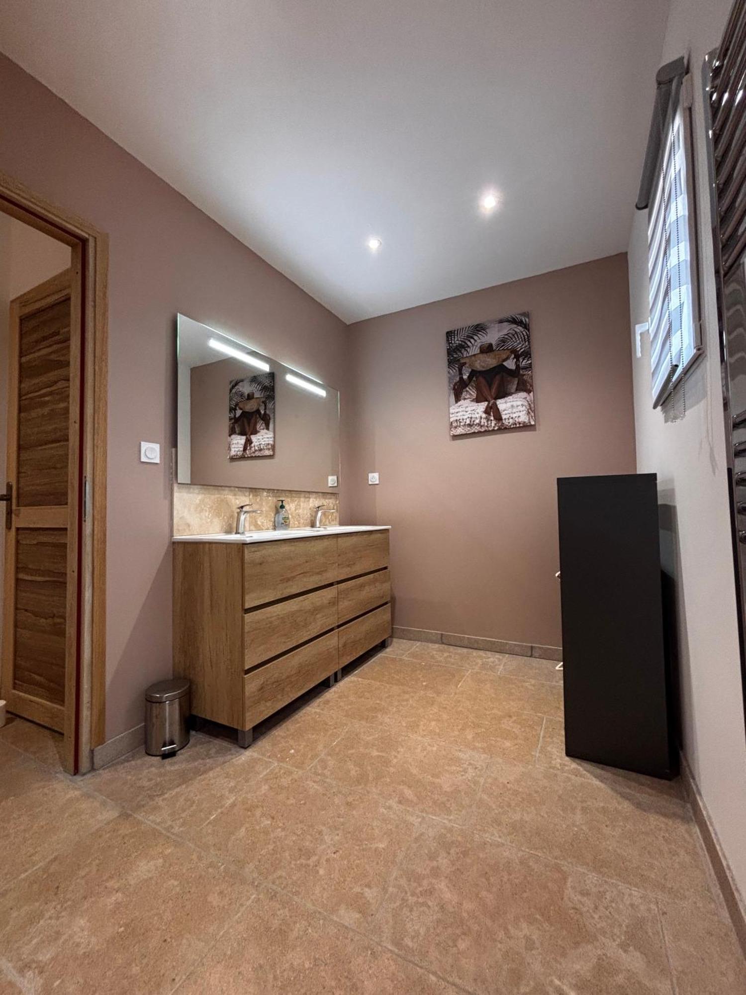 Superbe Villa Neuve A 5 Mn Du Centre Saint-Rémy-de-Provence Zewnętrze zdjęcie